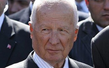  Kenan Evren